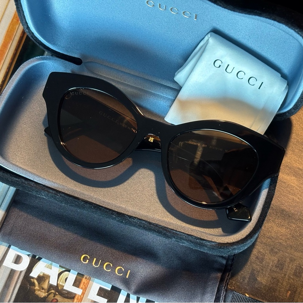 Gucci 💅✨ Black Designer GG Cat Eye Sunglasses Italy GG0957S 003 52-19-145 NEW - Picture 6 of 12